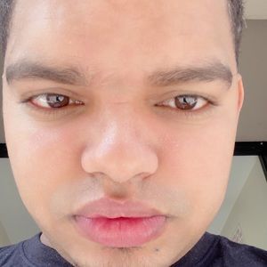 Meet your Posher, Moises